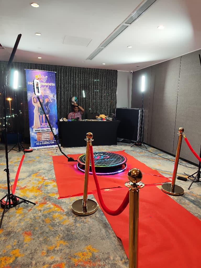 Sky 360 Photobooth Moment 3